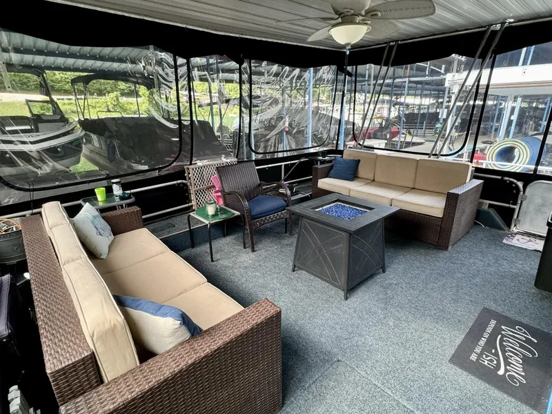 Slide: The Image of Aqua Chalet 16 x 68 Widebody 1999 - 5686268