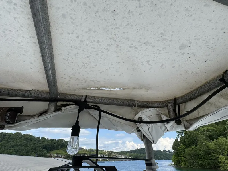 Slide: The Image of Aqua Chalet 16 x 68 Widebody 1999 - 5686354