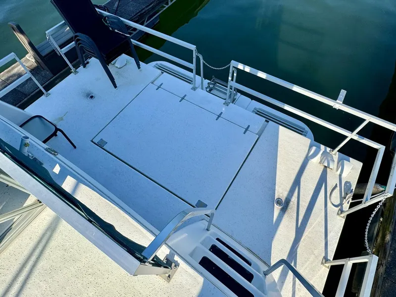 Slide: The Image of Gibson 37 Sport Series 1995 - 5686532