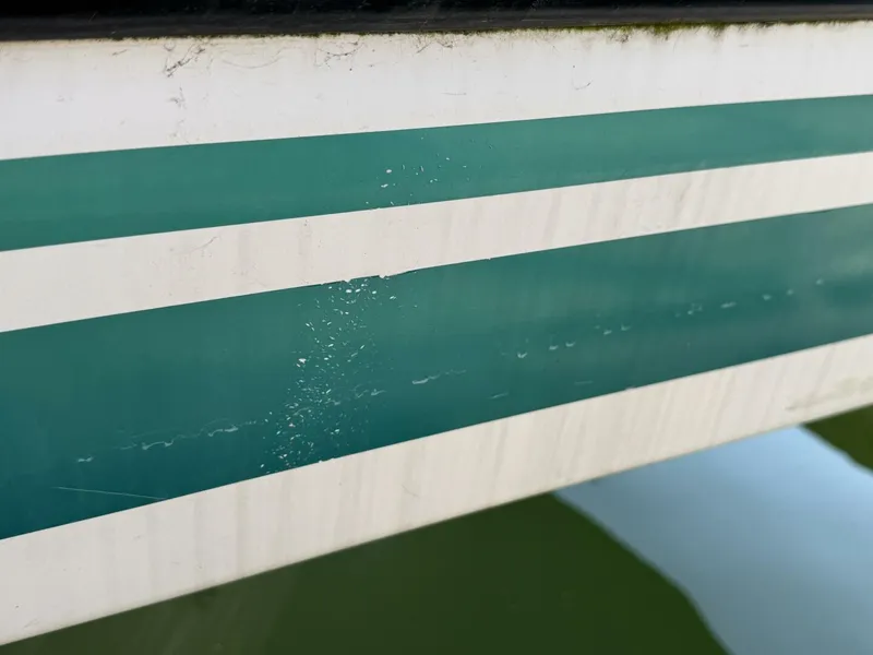 Slide: The Image of Gibson 37 Sport Series 1995 - 5686542