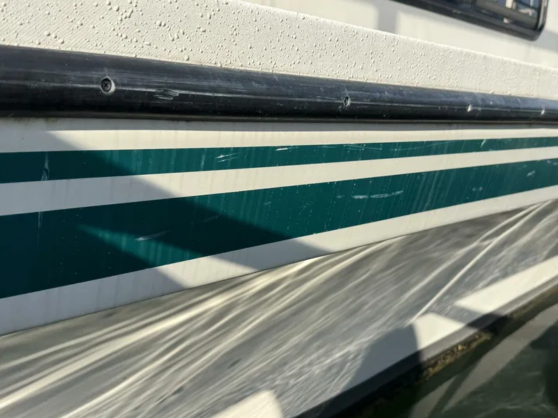 Slide: The Image of Gibson 37 Sport Series 1995 - 5686549