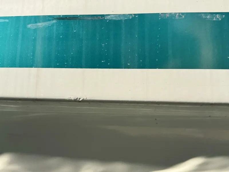 Slide: The Image of Gibson 37 Sport Series 1995 - 5686552