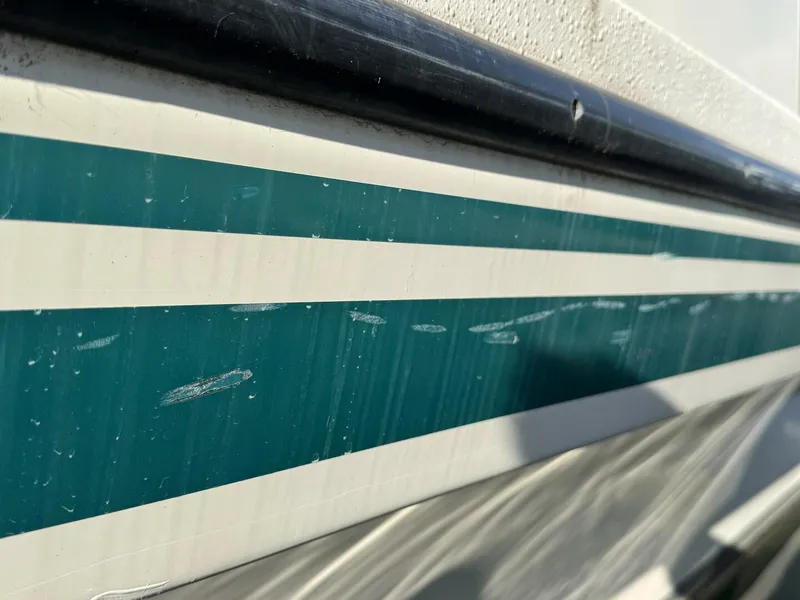 Slide: The Image of Gibson 37 Sport Series 1995 - 5686555