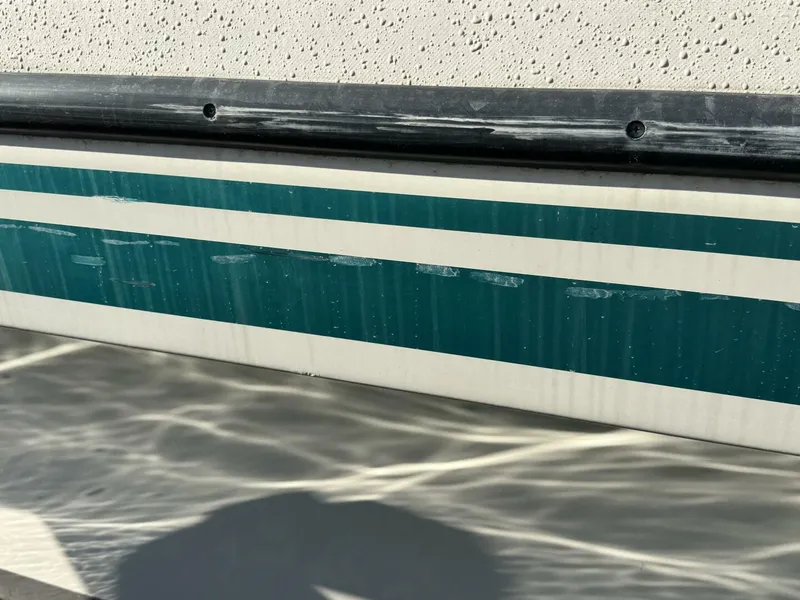 Slide: The Image of Gibson 37 Sport Series 1995 - 5686556