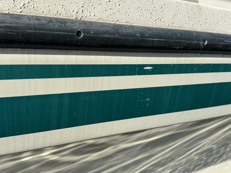 Slide: The Image of Gibson 37 Sport Series 1995 - 5686557