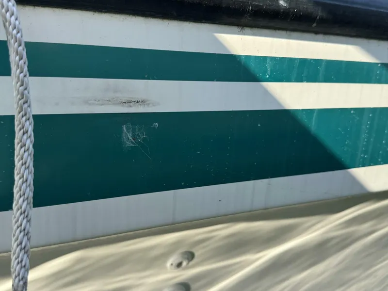 Slide: The Image of Gibson 37 Sport Series 1995 - 5686558