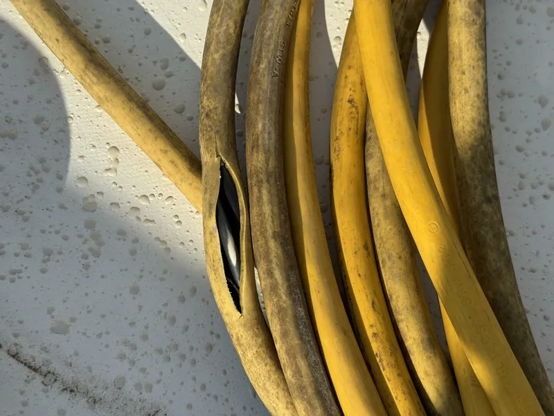 Slide: The Image of Gibson 37 Sport Series 1995 - 5686563