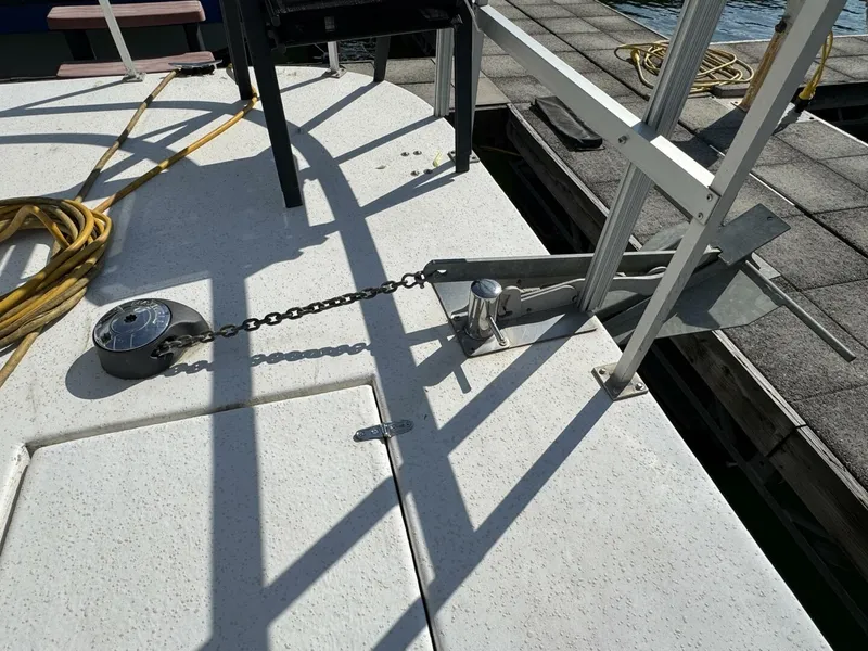 Slide: The Image of Gibson 37 Sport Series 1995 - 5686443