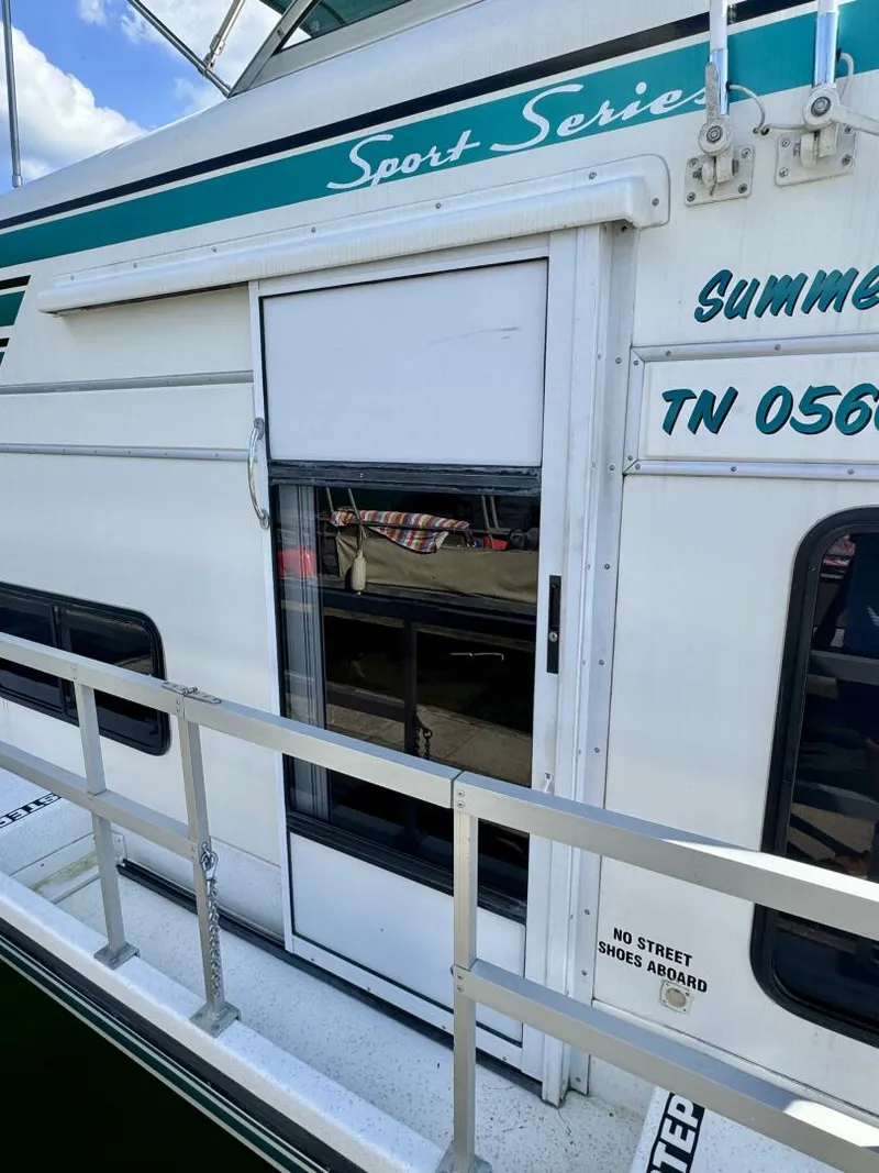 Slide: The Image of Gibson 37 Sport Series 1995 - 5686446