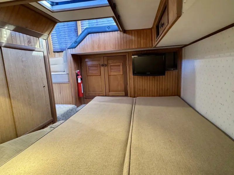 Slide: The Image of Gibson 37 Sport Series 1995 - 5686466