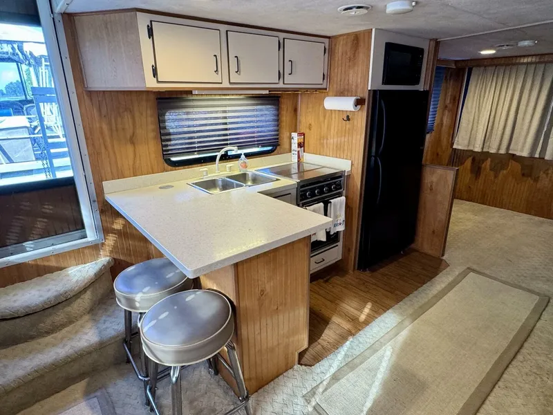 Slide: The Image of Gibson 37 Sport Series 1995 - 5686468