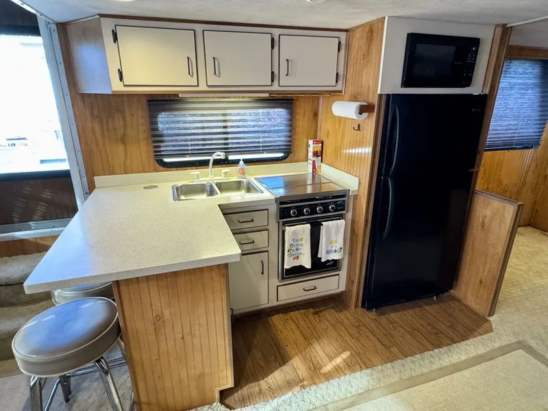 Slide: The Image of Gibson 37 Sport Series 1995 - 5686469