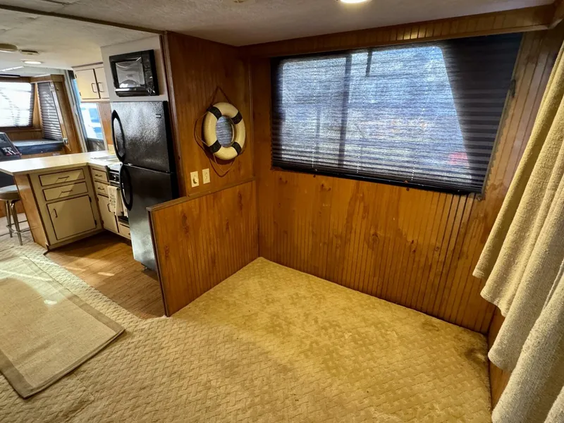 Slide: The Image of Gibson 37 Sport Series 1995 - 5686484