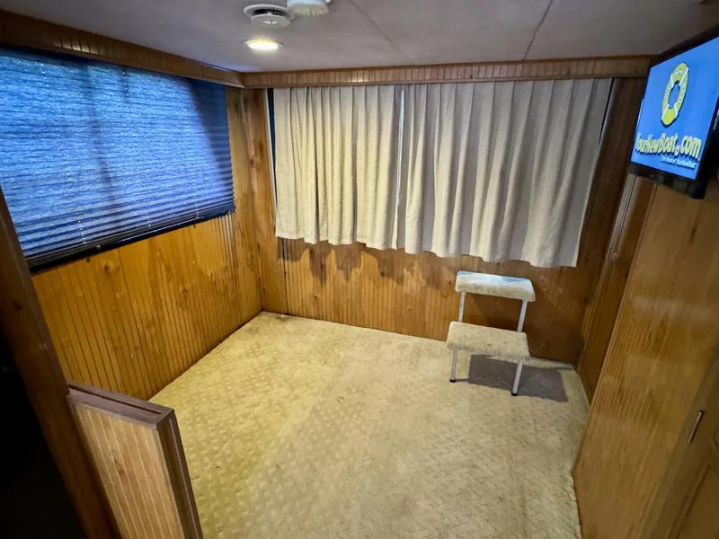 Slide: The Image of Gibson 37 Sport Series 1995 - 5686487