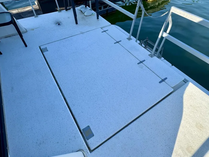 Slide: The Image of Gibson 37 Sport Series 1995 - 5686497