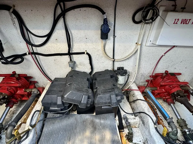 Slide: The Image of Gibson 37 Sport Series 1995 - 5686507