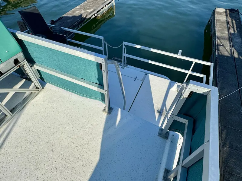 Slide: The Image of Gibson 37 Sport Series 1995 - 5686510