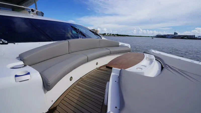 Slide: The Image of Sunseeker 88 Yacht 2012 - 5686600