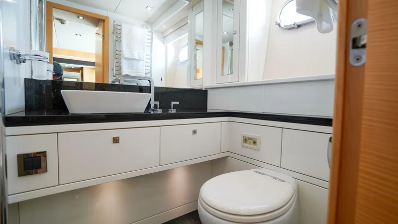 Slide: The Image of Sunseeker 88 Yacht 2012 - 5686661