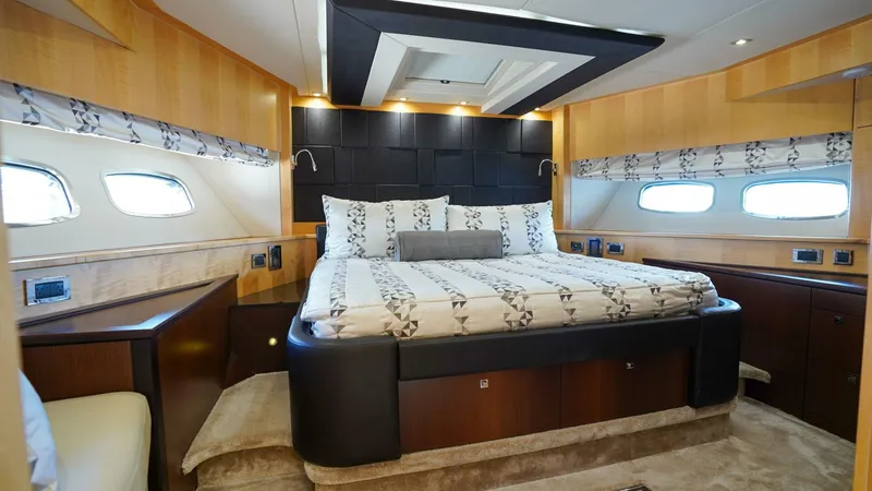 Slide: The Image of Sunseeker 88 Yacht 2012 - 5686662