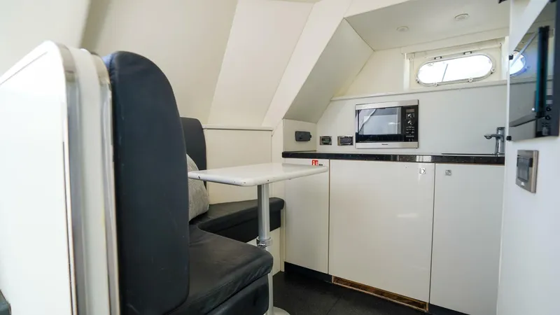 Slide: The Image of Sunseeker 88 Yacht 2012 - 5686668