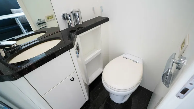 Slide: The Image of Sunseeker 88 Yacht 2012 - 5686672