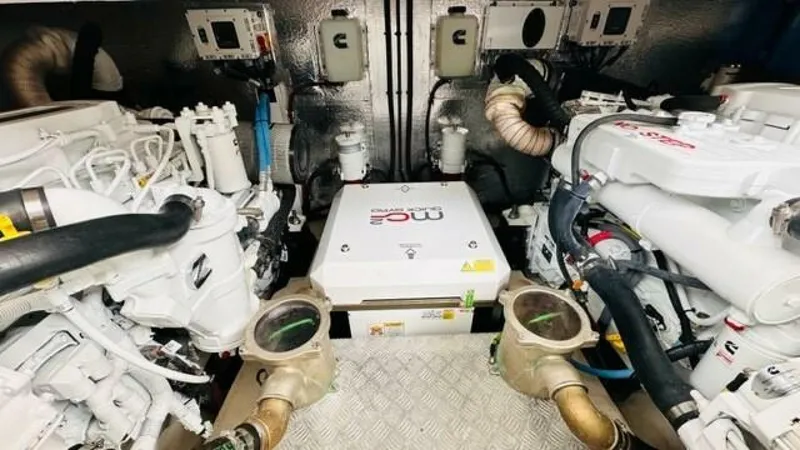 Slide: The Image of Greenline 48 Diesel Flybridge with Hardtop 2022 - 5687031