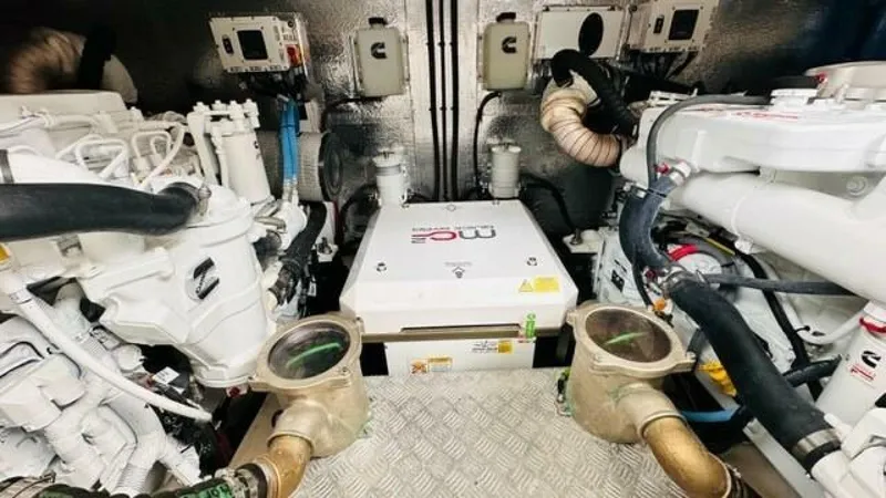 Slide: The Image of Greenline 48 Diesel Flybridge with Hardtop 2022 - 5687032