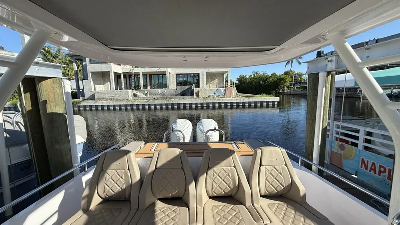 Slide: The Image of Axopar 28 T-Top 2024 - 5686837