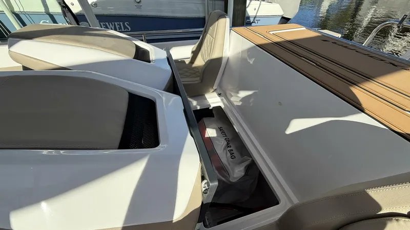 Slide: The Image of Axopar 28 T-Top 2024 - 5686842