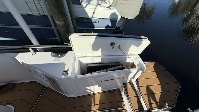 Slide: The Image of Axopar 28 T-Top 2024 - 5686826