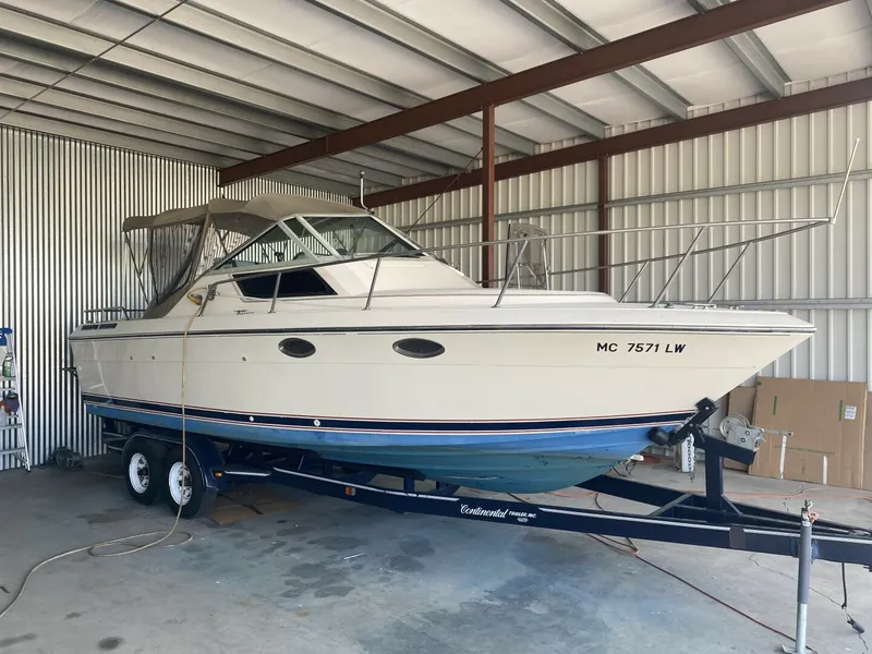 The Image of Tiara 2600 Continental 1985 - 5686680