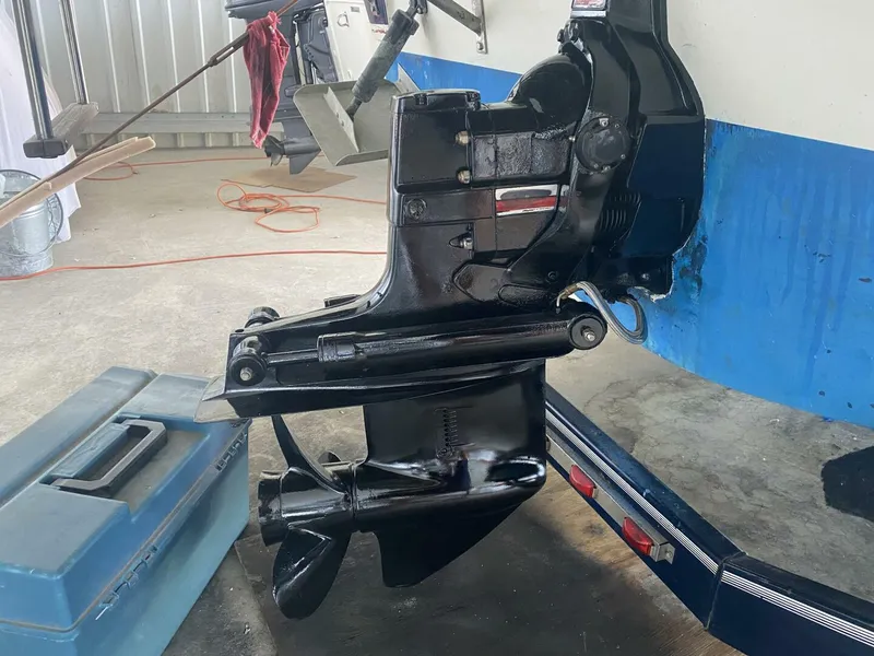 Slide: The Image of Tiara 2600 Continental 1985 - 5686929