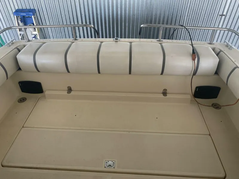 Slide: The Image of Tiara 2600 Continental 1985 - 5686933