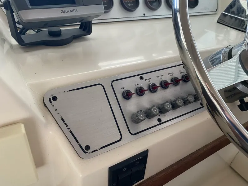 Slide: The Image of Tiara 2600 Continental 1985 - 5686953