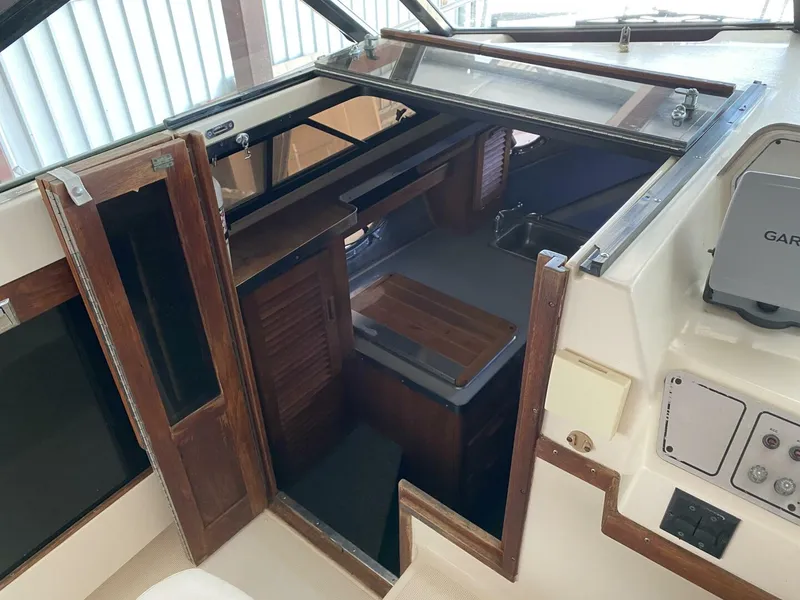 Slide: The Image of Tiara 2600 Continental 1985 - 5686956