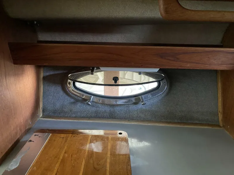 Slide: The Image of Tiara 2600 Continental 1985 - 5686975