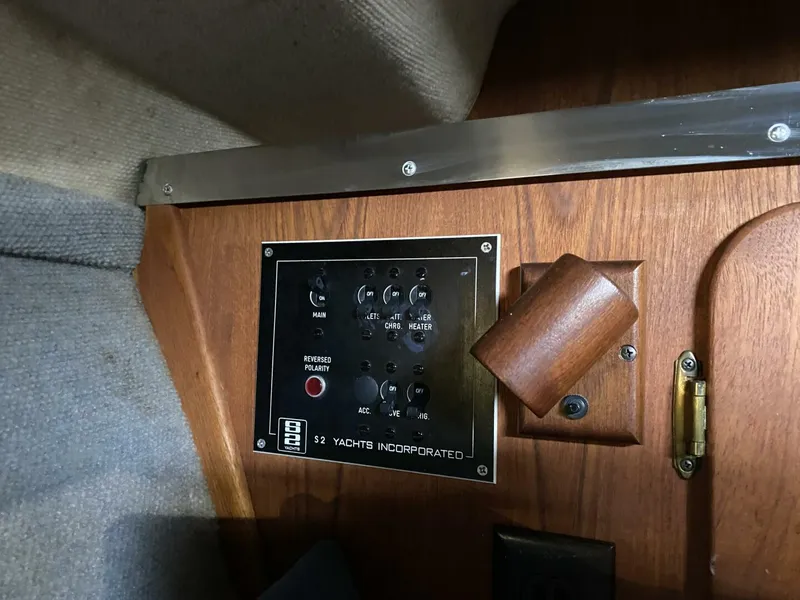 Slide: The Image of Tiara 2600 Continental 1985 - 5686965