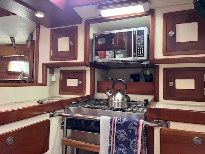 Slide: The Image of Little Harbor 51 1995 - 5701032