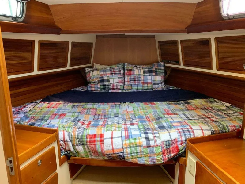 Slide: The Image of Little Harbor 51 1995 - 5701036