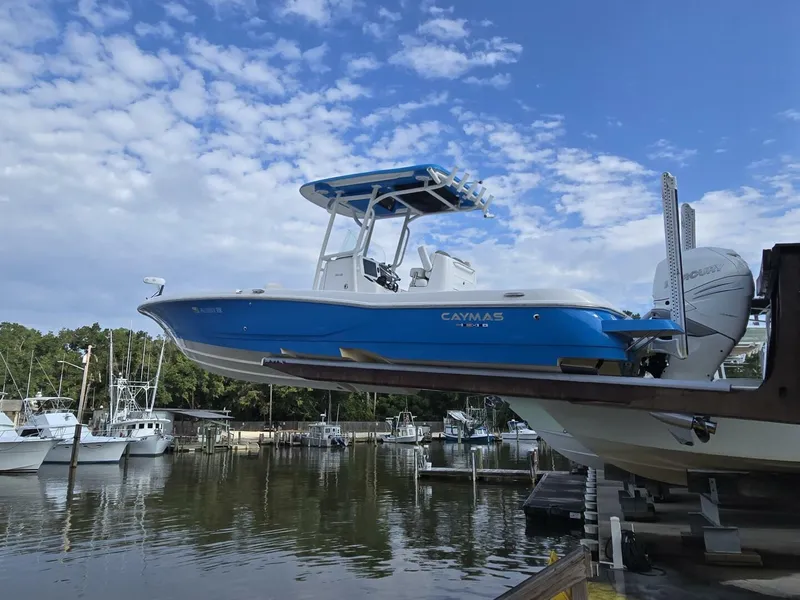 Slide: The Image of Caymas 28 2022 - 5687142