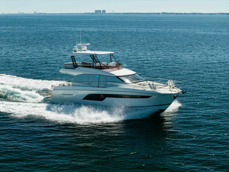 The Image of 2024 Prestige 520 Fly- SS BELLE VIE- STBD Profile - 5751321