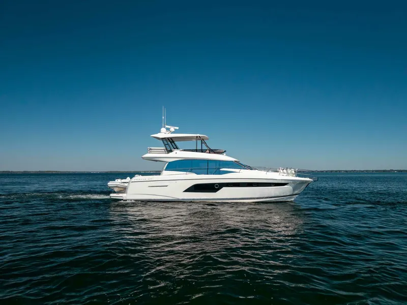 Slide: The Image of 2024 Prestige 520 Fly- SS BELLE VIE- Profile - 5751316