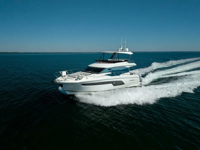 Slide: The Image of 2024 Prestige 520 Fly- SS BELLE VIE- Port Profile - 5751325