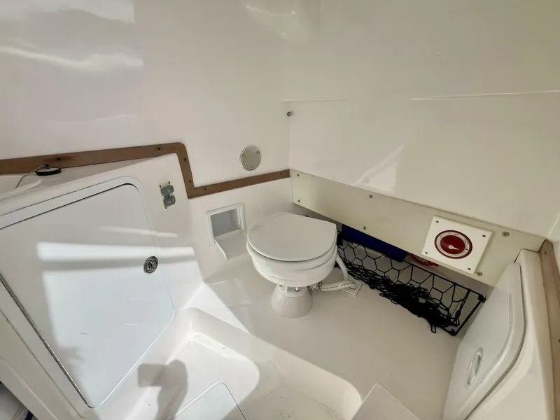 Slide: The Image of Hunt Yachts HBI 30 2011 - 5687212