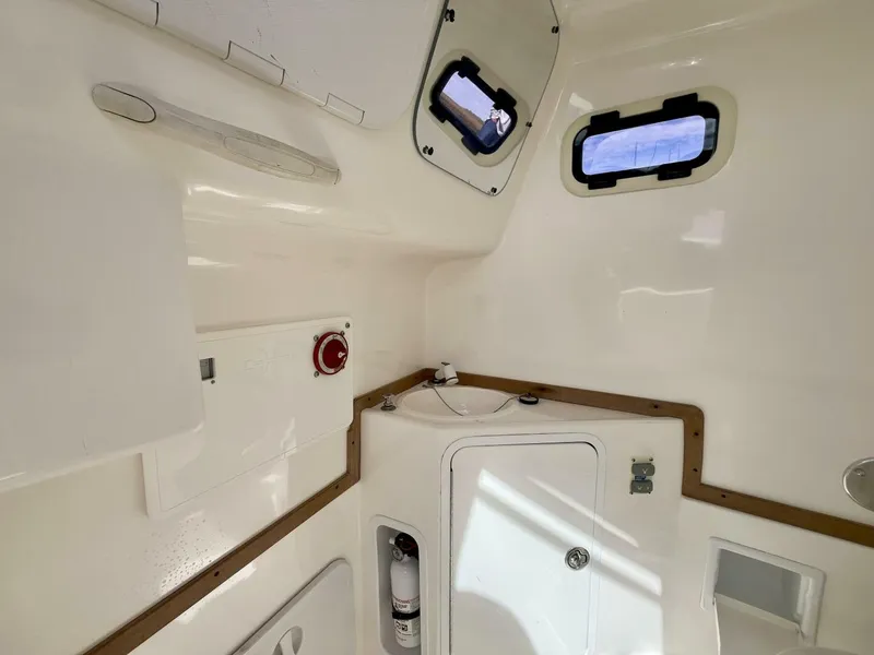 Slide: The Image of Hunt Yachts HBI 30 2011 - 5687214