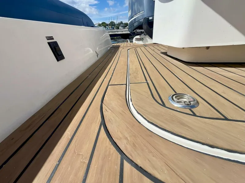Slide: The Image of Hunt Yachts HBI 30 2011 - 5687221