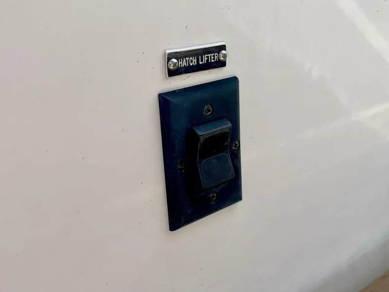 Slide: The Image of Hunt Yachts HBI 30 2011 - 5687233