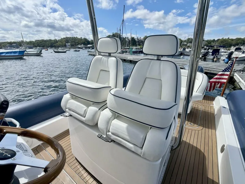 Slide: The Image of Hunt Yachts HBI 30 2011 - 5687200