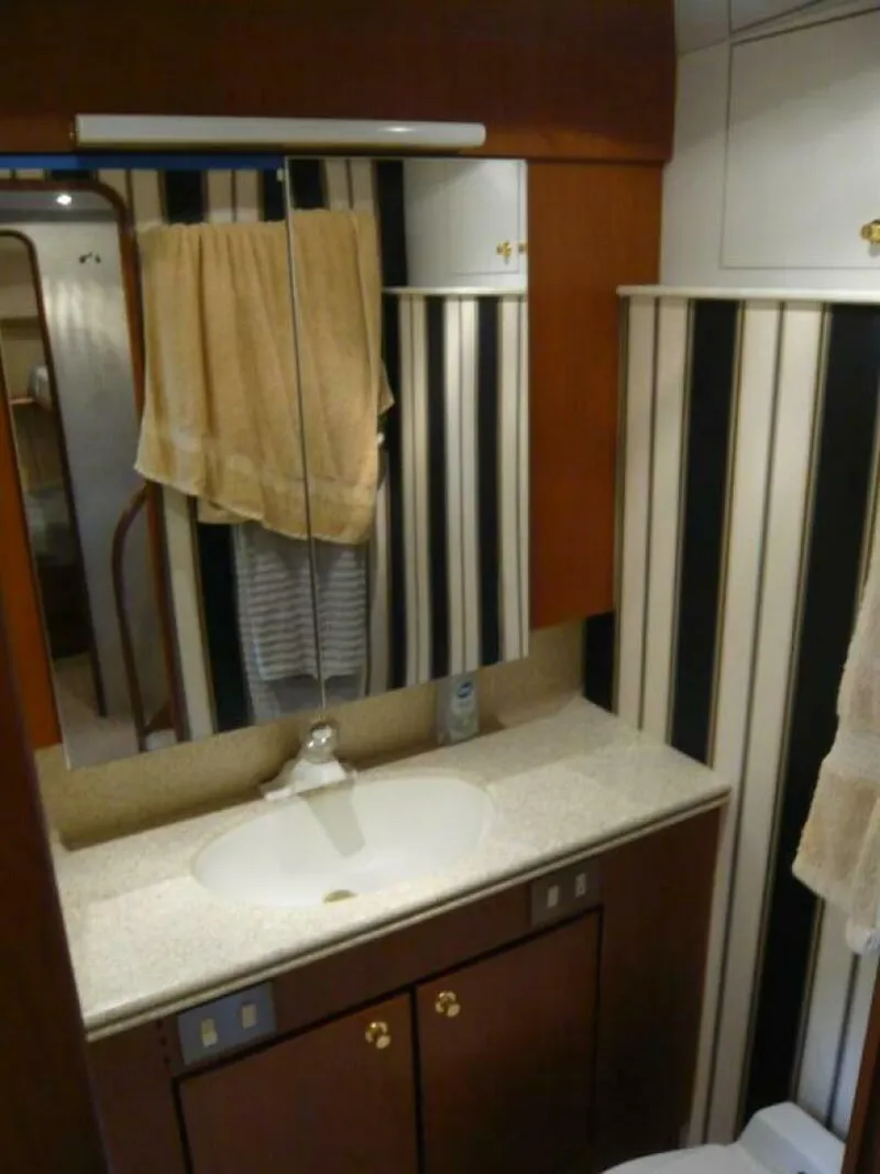 Slide: The Image of Ocean Yachts 56 Super Sport 1999 - 5688142